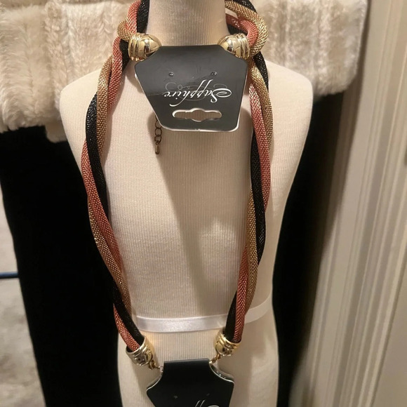 NWT Sapphire Twisted Necklace 18” and Bracelet Set Black gold & rose gold plated - Picture 2 of 3
